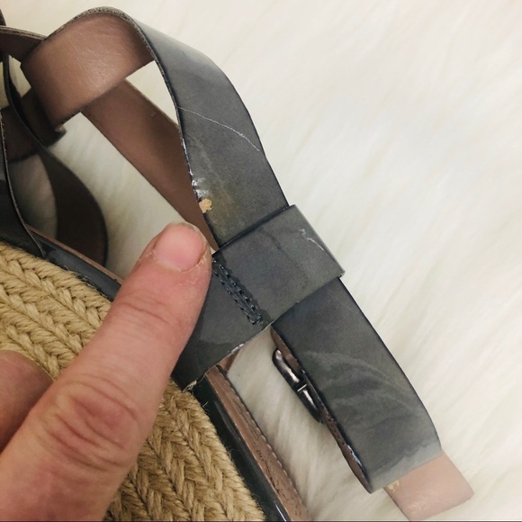 Vince Camuto Gray patent leather wedges - Picture 7 of 8